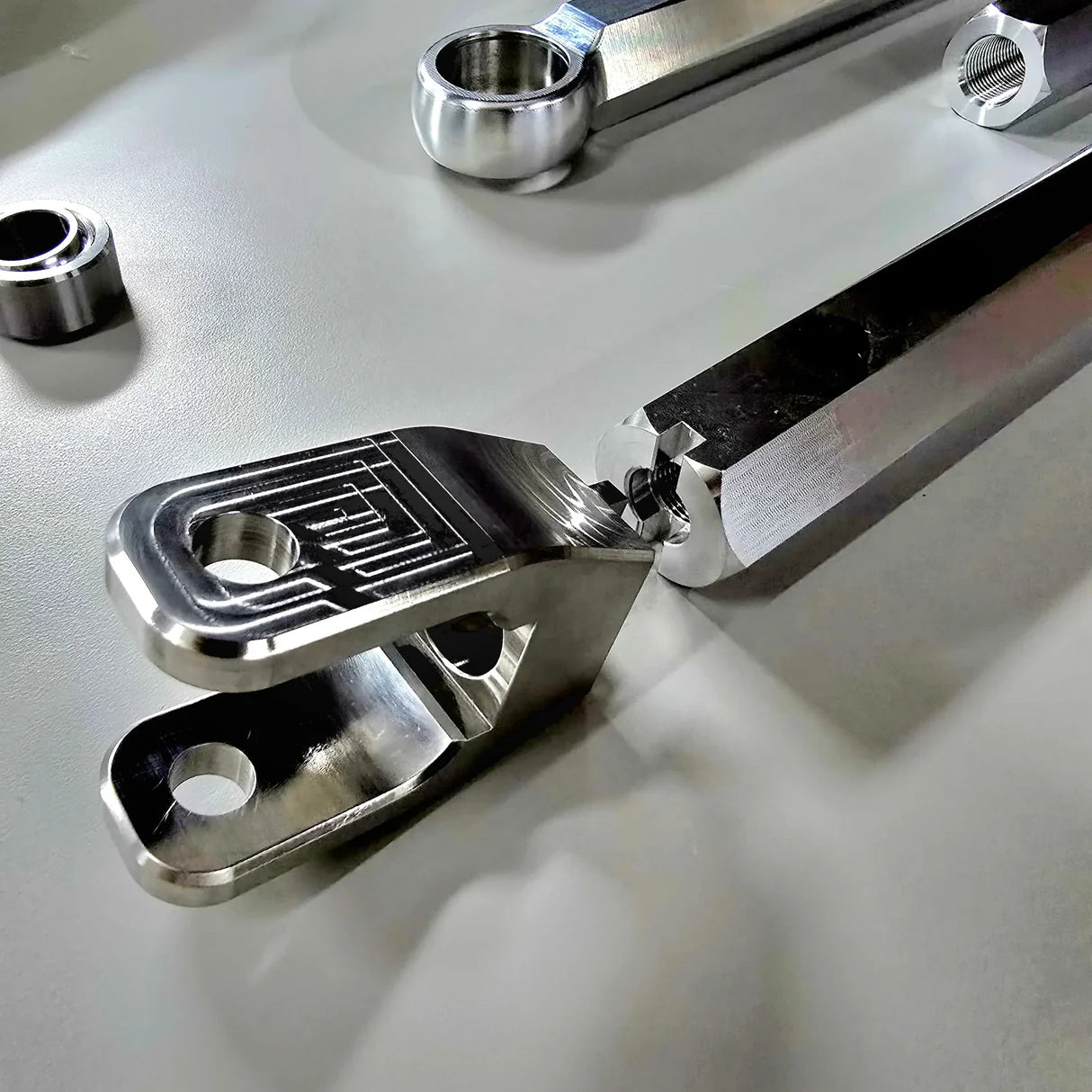 Regulowane drążki tylnego zawieszenia AVID (Toe Link) - Polaris RZR PRO R