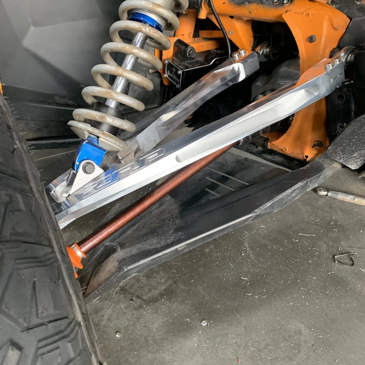 ZRP verstärkter Querlenker- und Achsschenkel-Kit vorne - Can-Am Maverick X3
