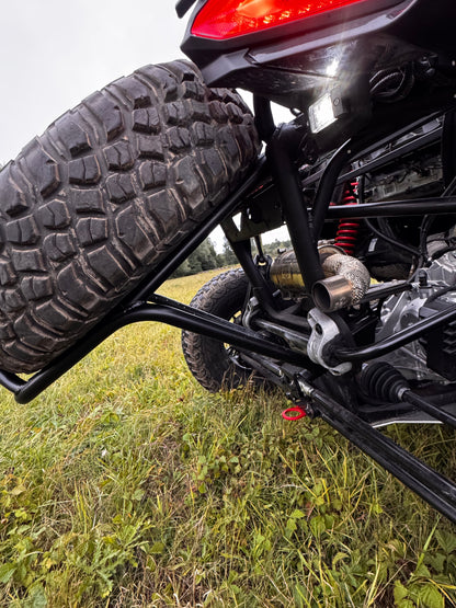 Bagażnik na koło zapasowe typ 2 - Can-Am Maverick R