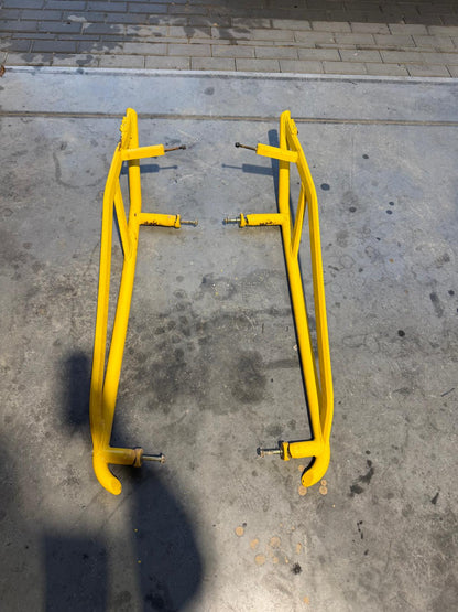 Can-Am Maverick R progi boczne Rock Sliders OEM 715007693 – Używane