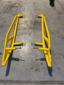 Can-Am Maverick R progi boczne Rock Sliders OEM 715007693 – Używane