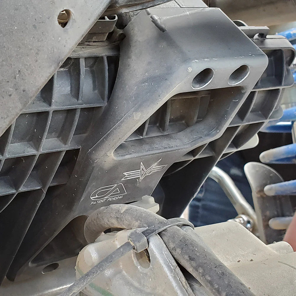 Zacisk wzmacniający seryjny kolektor dolotowy Evolution Power Sports - Can-Am Maverick X3
