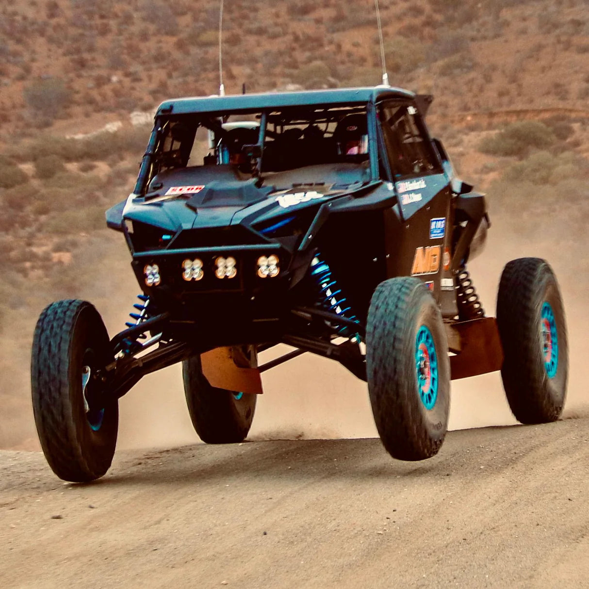 Zestaw przedniego zawieszenia AVID Baja Long Travel LT80" - Polaris RZR PRO R